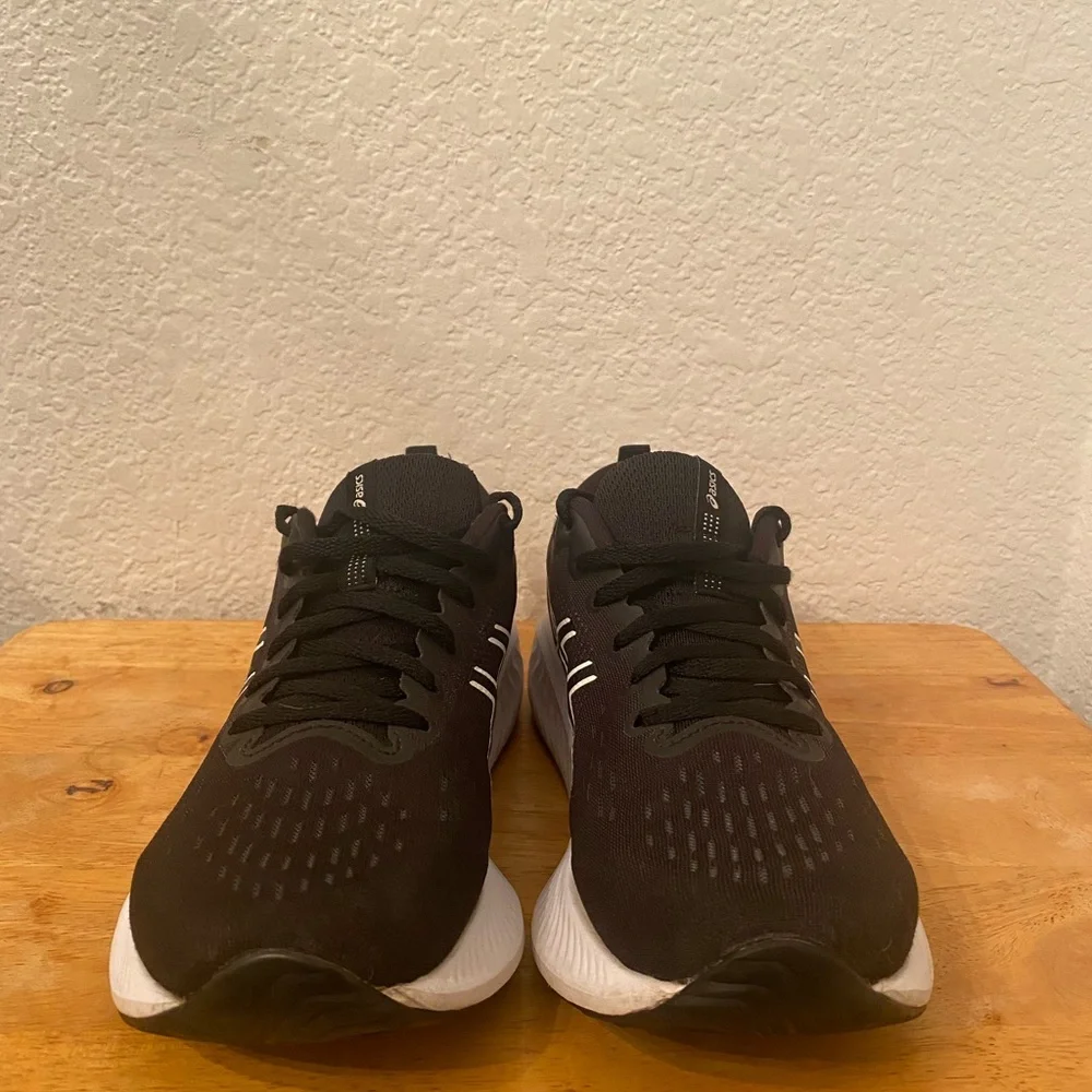 ASICS Black and White Woman’s Road Running Shoes